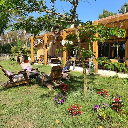 Propriete Entre Foret Et Ocean * Ares